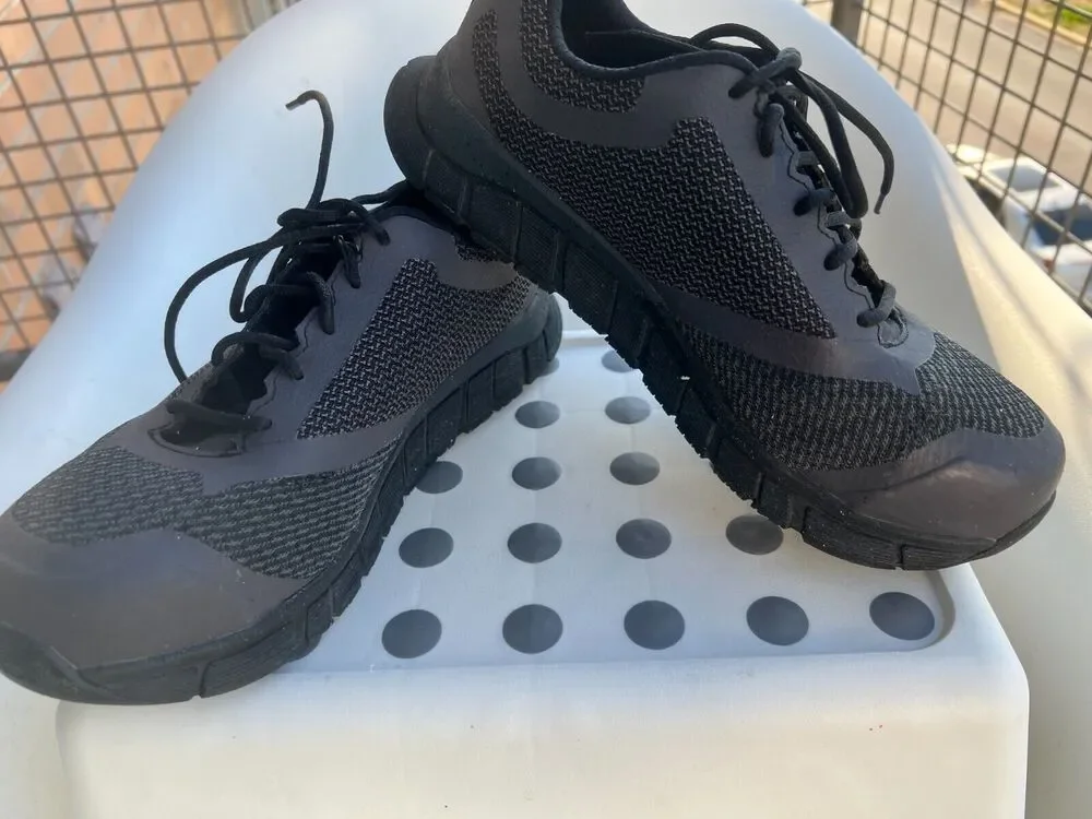Worx by Red Wing Men's Athletic Safety Toe slip & oil resistant Shoes Sz-8W2